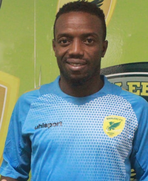 Alsény Bangoura, football player